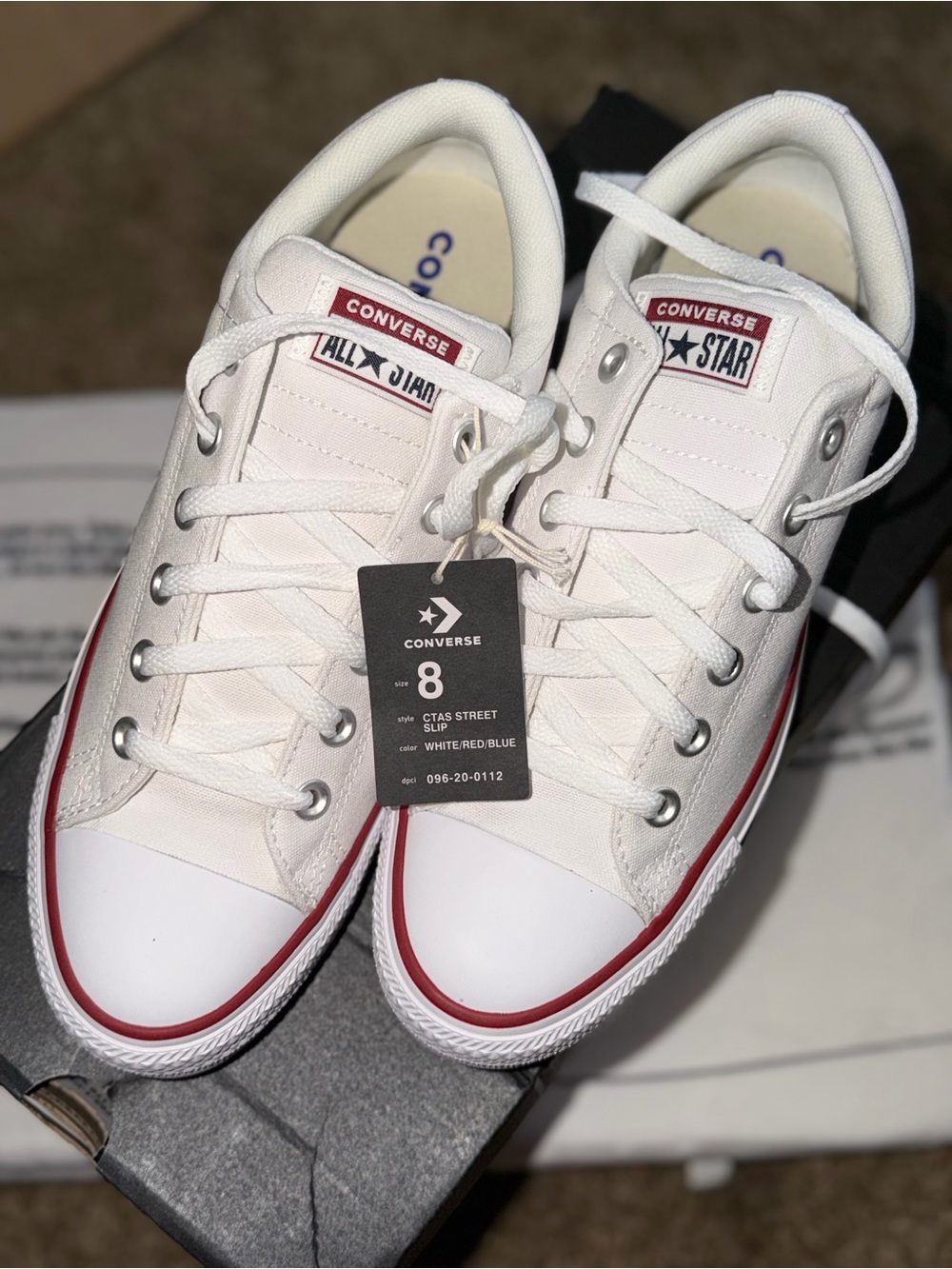 Converse Low Top Sneakers in White with Red & Blue Accents Unisex Sz 8 M 10 W